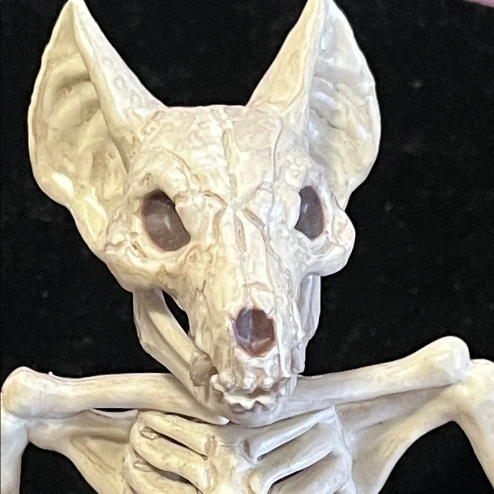 Natural Bat Skeleton Reptile Decor - Cream